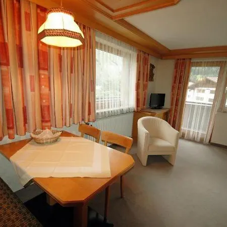 Tanneck Garni Apartment