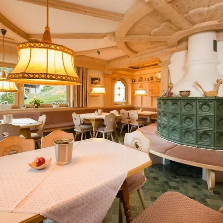 Tanneck Garni Apartamento *