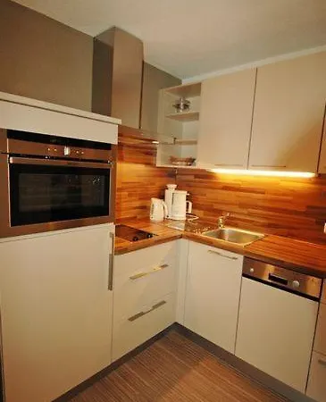 Tanneck Garni Апартаменты *