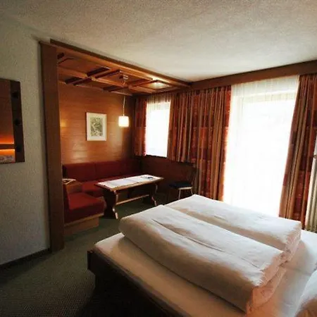 Tanneck Garni * 贝旺